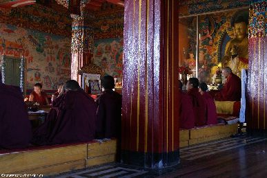 nepal.2007/karma.dubgyu.chokhorling.monastery.3.small.jpg