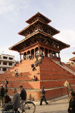 nepal.2007/kathmandu.durbar.square.02.small.jpg