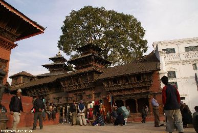 nepal.2007/kathmandu.durbar.square.11.small.jpg