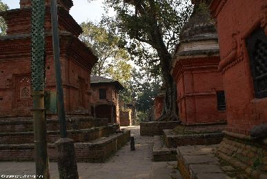 nepal.2007/kathmandu.gorakhnath.01.small.jpg